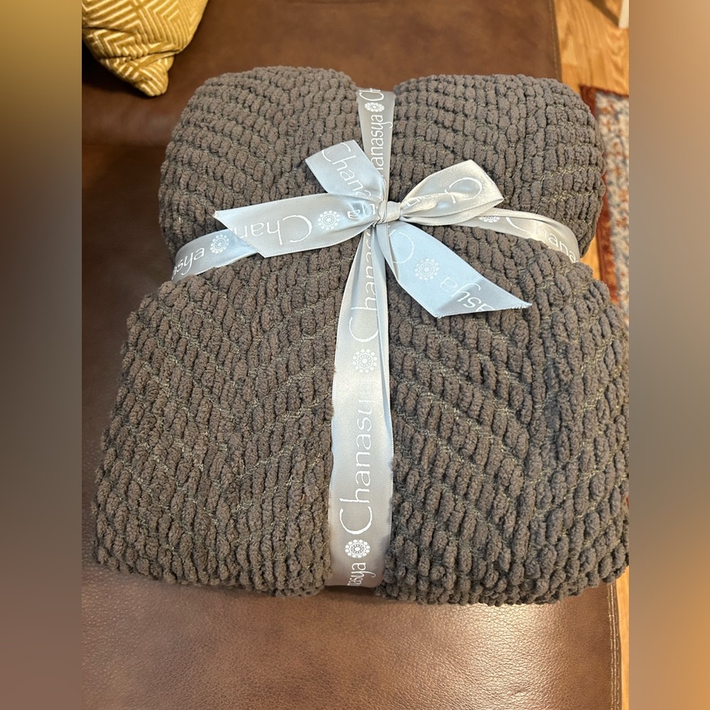 Chanasya Premium Round Pearl Knit Throw Blanket